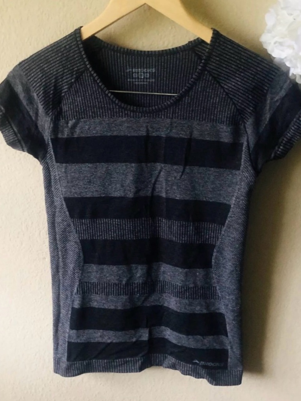 Athletic Short Sleeve Striped Tee - Charcoal Gray & Black